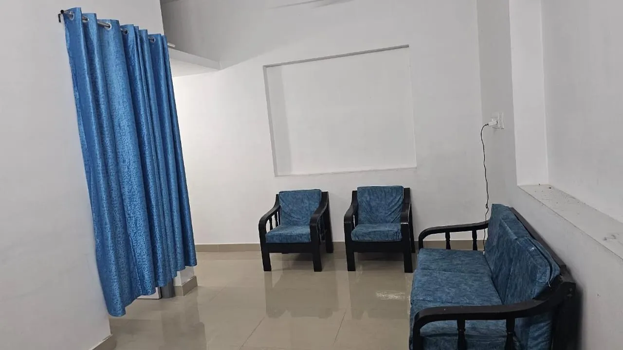 Lmr'S 2 Bhk Peace Home Thrissur