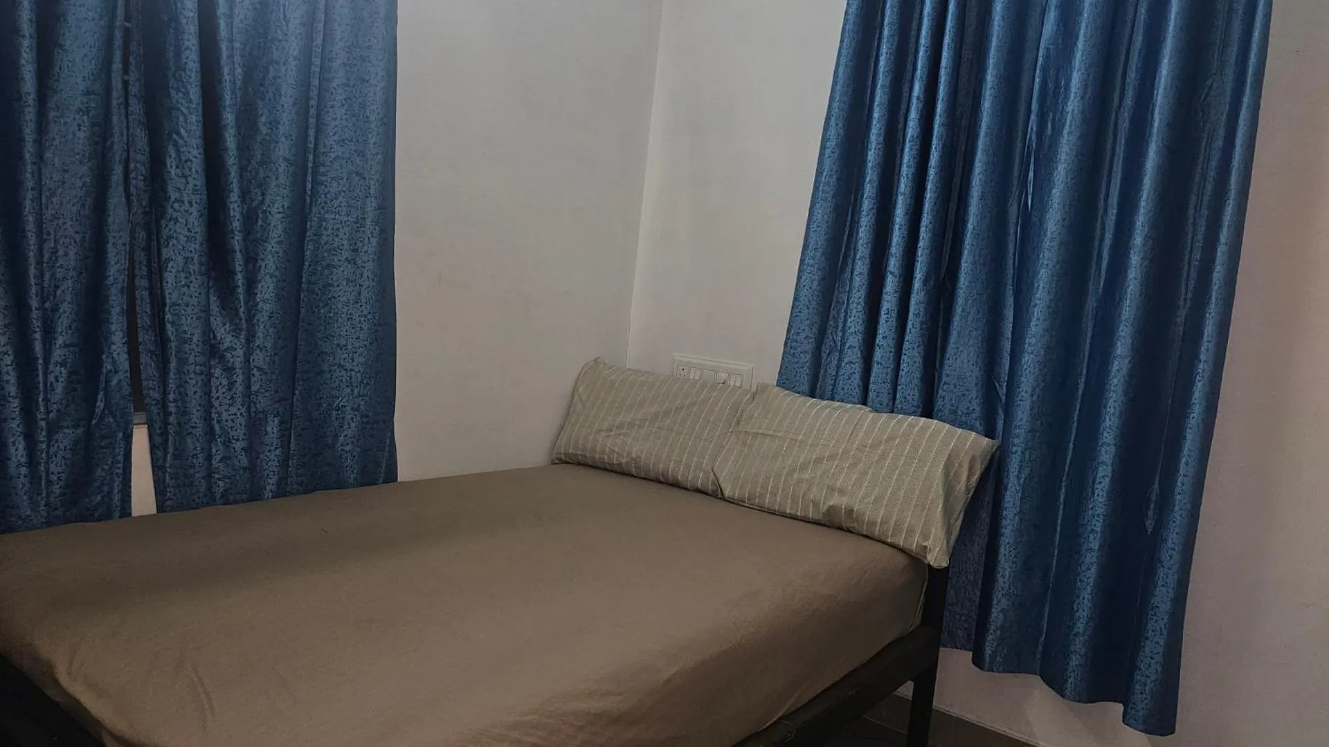 Lmr'S 2 Bhk Peace Home Thrissur